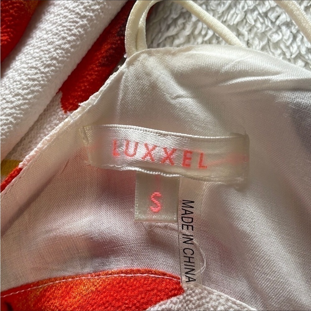 Luxxel Small floral orange jumpsuit - Picture 6 of 7